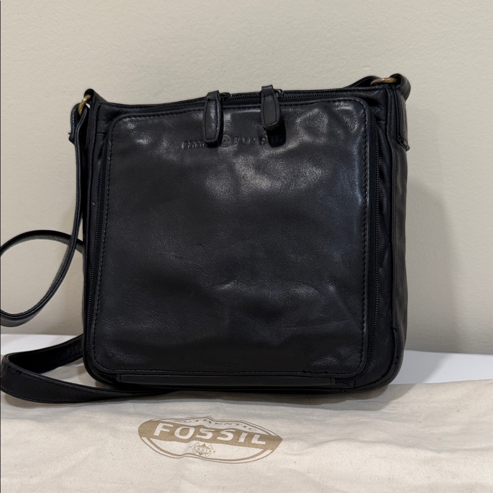 *Fossil Midnight Black Leather Crossbody Bag with Dust Cover